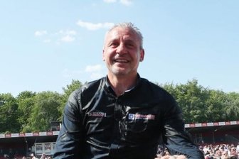Der Weg stimmt, aber es gibt Stolpersteine - Trainer Pavel Dotchev formte fast aus dem Nichts eine erfolgreiche Drittliga-Mannschaft. Nun muss er den Kader zu einer zweitligatauglichen Truppe weiterentwickeln.