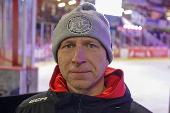 „Der Zeit-Faktor macht mir am meisten Sorgen“: Stadtrat und Eishockey-Experte Torsten Heine spricht über den Stadion-Streit in Crimmitschau - Ein Eishockey-Experte, der im Stadtrat sitzt: Torsten Heine bereitet das Zeitfenster aktuell am meisten Sorgen.