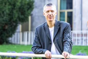 Der Zwickauer Dialekt – Gibt es ihn überhaupt? - Die Zwickauer Mundart wird oft diskutiert, zum Beispiel in lokalen Facebook-Gruppen. Professor Beat Siebenhaar erklärt, ob es sie überhaupt gibt.