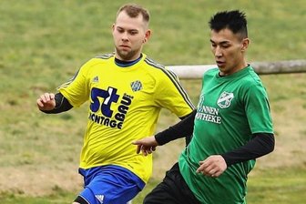 Derbyzeit im Altkreis - Ali Muradi (r.) - hier gegen Tim Roscher vom TSV Geyer - und der BSV Eintracht Zschopautal wollen ihren Spitzenplatz verteidigen.