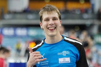 Deutsche Hallenmeisterschaften in Leipzig: Chemnitzer Sprungass Max Heß erleichtert - Sprinterin Rebekka  Haase emotional - Klar gewonnen und erleichtert: Dreispringer Max Heß hätte mit all seinen vier gültigen Versuchen vorn gelegen.
