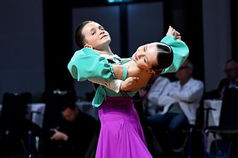 Deutsche Meisterschaft im Standard-Tanz: Chemnitzer Verein holt einen Sieg - Tanz-Titel für Chemnitz: Tanzklub „Orchidee“ holt Gold mit Polina Kossovych und Arseniy Kossovych.