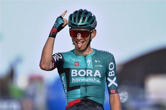 Deutsche Radprofis bei der Tour de France: Ullrich-Nachfolger nicht in Sicht - Lennard Kämna bei seinem Etappensieg während des diesjährigen Giro d'Italia. Der 25-Jährige gilt als Vorbild für die Jugend.