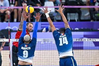 Deutsche Volleyballer verlieren gegen mehr als 10.000 Franzosen - Die deutschen Volleyballer um Gyorgy Grozer sind bei Olympia ausgeschieden. Sie verloren gegen Gastgeber und Titelverteidiger Frankreich mit 2:3.