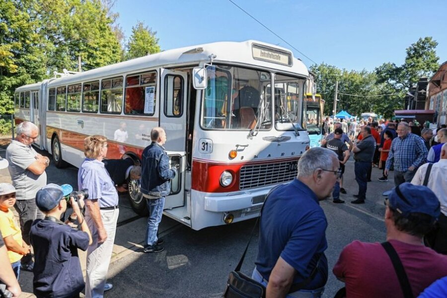 Deutsches Ikarus-Bus-Treffen in Chemnitz - 
