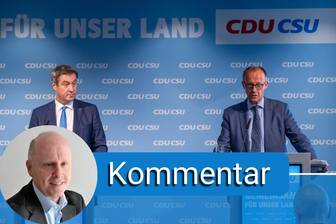 Markus Söder (l), CSU-Parteivorsitzender, und Friedrich Merz (r), CDU-Vorsitzender, nehmen nach der gemeinsamen Präsidiumssitzung von CDU und CSU in München an einer abschließenden Pressekonferenz teil.