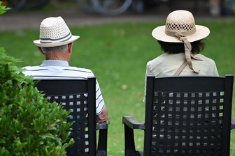 Deutschland braucht einen neuen Generationenvertrag – ein Kommentar - „Boomer-Soli“: Marcel Fratzscher vom Deutschen Institut für Wirtschaftsforschung möchte die geburtenstarken Jahrgänge besteuern, um Rentnern in Altersarmut zu helfen.