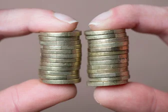 Deutschland bricht bei Entgelttransparenz EU-Recht - Welches Gehalt bekommt mein Kollege mit den gleichen Aufgaben? (Symbolbild)