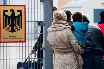 Deutschland entscheidet mehr Asylanträge als die ganze Rest-EU -
