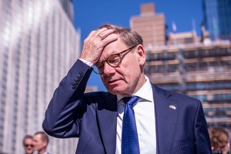 Deutschland scheitert krachend bei Wahl zu UN-Sicherheitsrat - Außenminister Johann Wadephul (CDU) auf dem Weg zur Wahl für den UN-Sicherheitsrat in der Generalversammlung der Vereinten Nationen in New York.