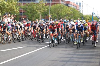 Deutschland-Tour der Radprofis startet in Schweinfurt - Die Deutschland-Tour, hier 2023 in Bremen, geht in diesem Jahr in Saarbrücken zu Ende.
