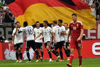 Deutschland weckt EM-Vorfreude - 2:0 gegen Ungarn - Die deutsche Nationalmannschaft feierte eine gelungene Generalprobe für die EM.