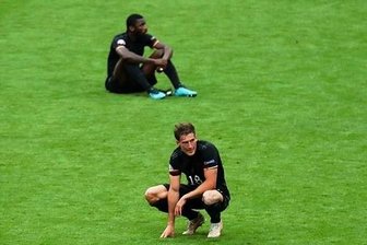 Deutschlands Achtelfinal-Aus bei der EM: Sechs Gründe für das Scheitern - Enttäuschung pur: Jamal Musiala, Leon Goretzka, Antonio Rüdiger und Leroy Sané (von vorn) nach dem Aus im Fußballtempel von Wembley.