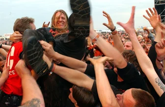Zuschauer beim With Full Force Festival in Roitzschjora.