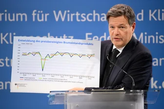 Deutschlands Wirtschaft in der Dauerflaute: Ein Weckruf für die nächste Regierung - Schraubt die Wachstumserwartungen herunter: Robert Habeck (Grüne), Bundesminister für Wirtschaft.