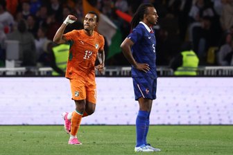 DFB-Gegner Elfenbeinküste schockt Frankreich - Der Ivorer Guela Doué feiert seinen Treffer gegen Frankreich.