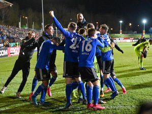 DFB-Pokal: Vier Punkte lassen Außenseiter Saarbrücken hoffen -
Der FC Saarbrücken baut gegen Bayer Leverkusen auf die eigene Unberechenbarkeit und die Stärke im Elfmeterschießen.