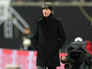 DFB-Team steigt ab - Löw: Gegen Oranje dennoch Turbos zünden - Joachim Löw fühlte sich ein bisschen erinnert an «Confed-Cup-Truppe».