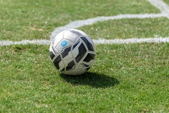DFC Westsachsen Zwickau macht es im Nachholspiel spannend - Der DFC Westsachsen hat das Nachholspiel in Chemnitz für sich entschieden.