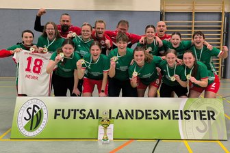 DFC Westsachsen Zwickau sichert sich den Landesmeistertitel - Die Freude über den Titel war beim DFC-Team auch deshalb sehr groß, weil die Teilnahme lange auf der Kippe stand.