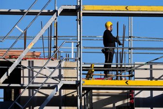DGB und Mieterbund vergeben miese Noten für Wohnungspolitik - Beim Wohnungsbau geht es nicht so voran, wie sich die Ampel-Koalition das vorgenommen hatte.