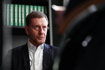 Die alternative Realität von Michael Kretschmer - Sachsens Ministerpräsident Michael Kretschmer (CDU) beim Interview der Nachrichtenagentur DPA in Berlin.