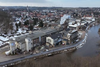 „Die Aussichten sind schlechter geworden, aber die Hoffnung bleibt“: Neuer Rückschlag für Papierfabrik in Penig - Für die Papierfabrik Penig der Felix Schoeller GmbH & Co.KG gibt es keine guten Nachrichten. Doch das endgültige Aus bedeutet das nicht.