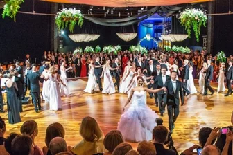 Die besten Karten für den Opernball ergattern und bedürftigen Kindern helfen - Den Chemnitzer Opernball exklusiv erleben: Das können die Bieter einer Onlineaktion, nachdem sie Karten ergattert haben.
