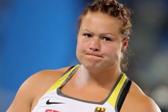Die Brechstange im Kopf - Dieses Gesicht spricht Bände. Christina Schwanitz fand nicht in die Spur.