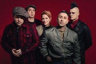 Die Broilers im Interview zur Sommertour: "Ein bisschen sind wir Pop-Schweine!" - Rocken: Die Broilers
