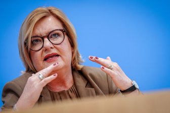 Die Bundeswehr schrumpft – doch ihre Aufgaben wachsen - Eva Högl, die Wehrbeauftragte des Deutschen Bundestages, hat am Dienstag ihren Jahresbericht vorgestellt.
