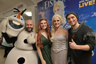 Die „Eiskönigin“ in der Stadthalle Zwickau: Das sagen die Zuschauer - Matteo Minerva als Olaf, Kira-Luisa Reinhard als Anna, Clara Marie Hendel als Elsa und Daniele Piscopo als Kristoff (v.li.) gehören zu dem Hauptakteuren der Musik-Show.