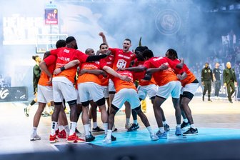 Die Fans haben das Wort: Wo die Niners Chemnitz am Saisonende landen und ob sie einen neuen Spielmacher brauchen - Die aktuelle Saison in der Bundesliga wird für die Basketballer der Niners Chemnitz nicht schon nach der Hauptrunde enden. Die Fans sind sich sicher, dass ihre Mannschaft über den Einzug in die Playoffs jubeln wird.