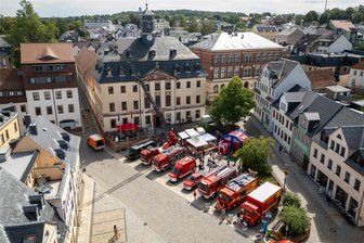 Die Helfer und Retter von Burgstädt - Alles da, was die Feuerwehr zu bieten hat. Bei der Blaulichtmeile präsentierten sich die Kameraden samt Technik.