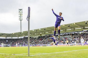 Die Hinrunde des FC Erzgebirge Aue: Eine Achterbahnfahrt mit Höhen und Tiefen - Zuletzt wieder siegreich: Können die Veilchen auch im neuen Jahr mit Neu-Cheftrainer Jens Härtel jubeln?