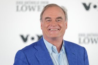 "Die Höhle der Löwen": Investor Kofler kauft Firma von Mitjuror Ralf Dümmel - Der Unternehmer Georg Kofler und sein Online-Handelsunternehmen Social Chain übernehmen den Konsumgüterkonzern DS des Investors Dümmel.
