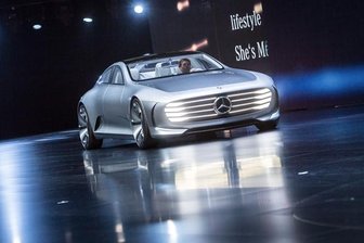 Die IAA erfindet das Auto neu - Das "Intelligent Aerodynamic Automobile"-Showcar von Mercdes verspricht den bislang günstigsten Luftwiderstandswert.