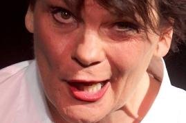Die Königin des "Denglisch" - Die amerikanische Entertainerin Gayle Tufts.
