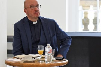 Die Kirche sucht ihre Rolle im Projekt Kulturhauptstadt Chemnitz 2025 - Landesbischof Tobias Bilz hat sich am Montag über den Prozess der Kulturhauptstadtplanung informiert. 