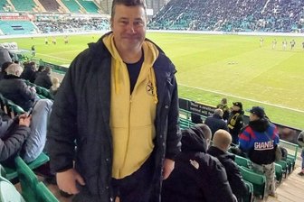 "Die Mittweidaer Zeit hat mich geprägt" - Einst Trainer in Mittweida, nun oft im Gästeblock bei internationalen Auswärtsspielen von Borussia Dortmund: Thomas Schmid coachte in der Saison 1995/96 die Bezirksliga-Männer von Germania und lebt inzwischen in Erfurt. Vergangene Woche besuchte er das Youth-League-Spiel des BVB bei Hibernian Edinburgh. 
