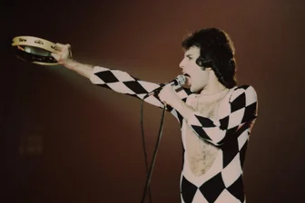 Die Musikwissenschaftlerin Melanie Wald-Fuhrmann plädiert für das Singen: „Eine Stimme haben wir alle“ - Für Melanie Wald-Fuhrmann nahe an der Oper: die Rockband Queen mit Freddie Mercury.