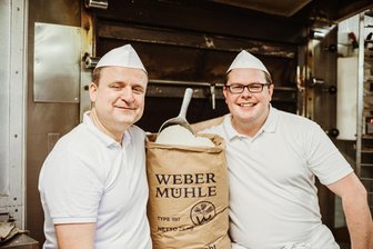 Die Mutmach-Ausgabe des Filmtalkformats „Tacheles“ im Freiberger Kinopolis: Greif nach den Sternen! - Zu Gast beim Filmtalk im Kinopolis: Dirk Selbmann (l) und Markus Peukert führen das Unternehmen in dritter Generation in Freiberg.