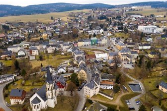 Die Pläne zur 500-Jahr-Feier in Lengefeld - Die Innenstadt von Lengefeld aus der Vogelperspektive. 