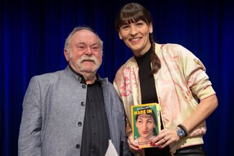 Die „Sachsen-Muddi“ Kristina vom Dorf kommt 2025 nach Zwickau - Kristina vom Dorf und Gunther Böhnke kommen im Oktober 2025 in die „Neue Welt“.