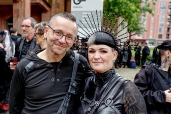 Die schönsten Bilder vom WGT 2025 in Leipzig: Warum der Geist des Wave-Gotik-Treffens uns alle betrifft - Eindrücke vom WGT 2025 in Leipzig.
