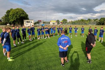 „Die sehr kurze Vorbereitung war eigentlich nicht ausreichend“: VfB Empor Glauchau vor Debüt in der Fußball-Oberliga gegen Titelfavorit VfB Krieschow - Am 8. Juli nahm der VfB Empor Glauchau das Mannschaftstraining auf. Am Sonntag wird es nun ernst, wenn es im Heimspiel gegen Krieschow erstmals um Punkte in der Oberliga geht.