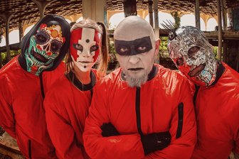 Die Selberbau-Stars: Neustart für Hämatom nach dem Tod von West - Frank „Süd“ Jooss, Annika „Rose“ Jaschke, Thorsten „Nord“ Scharf und Jacek „Ost“ Zyla sind Hämatom.
