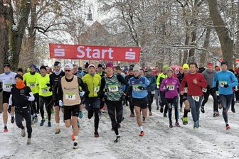 Die Siegerin pulverisiert den Streckenrekord -