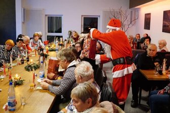 Die stillen Freiberger Helden im Advent: „Wir machen es, weil es uns wichtig ist" - Auch dieses Jahr wird der Weihnachtsmann wieder vorbeikommen in der Häuerstube.
