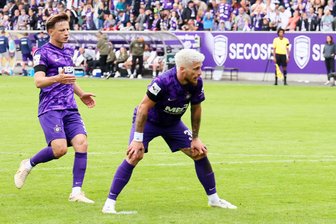 Die Stimmen nach dem Ostderby des FC Erzgebirge Aue: „Das muss die Basis werden!“ - Marvin Stefaniak ärgert sich über seinen verschossenen Elfmeter.